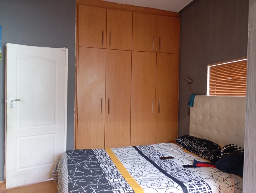 To Let 3 Bedroom Property for Rent in Cravenby Western Cape